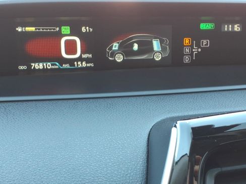 Used 2017 Toyota Prius Three image 24