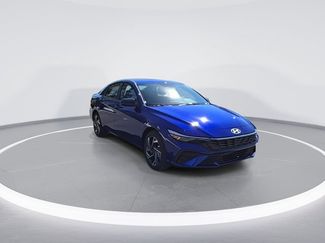 Used 2025 Hyundai Elantra Sport FWD video 2