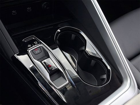 New 2025 Audi Q5 Premium Plus image 15