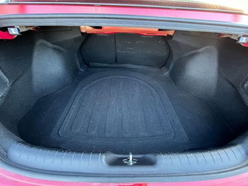 Used 2025 Hyundai Elantra SEL image 32