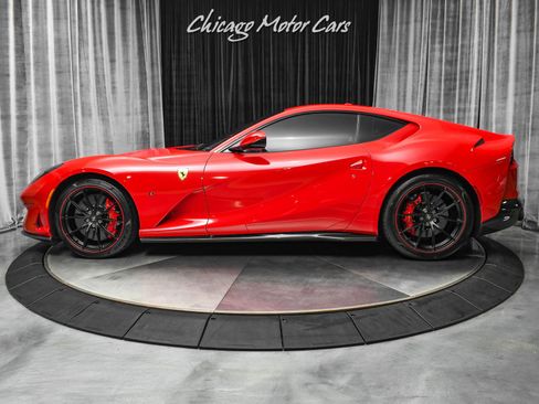 Used 2018 Ferrari 812 Superfast image 38