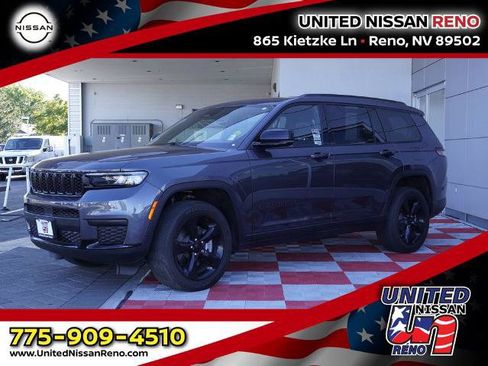 Used 2021 Jeep Grand Cherokee L Laredo RWD image 1