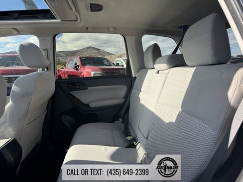 Used 2017 Subaru Forester 2.5i Premium w/ All-Weather Package image 19