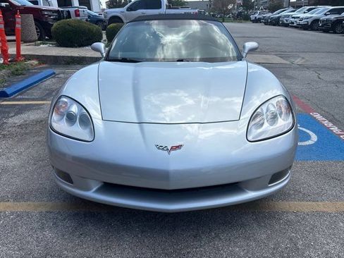 Used 2012 Chevrolet Corvette Convertible w/ Battery Protection Package RWD image 2