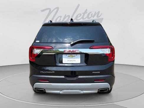 Used 2023 GMC Acadia SLT AWD/4WD image 4