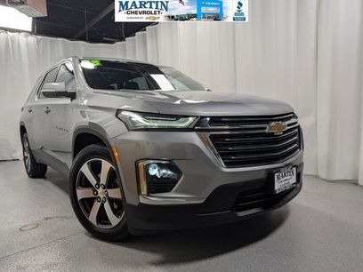 Used 2023 Chevrolet Traverse LT w/ LT Premium Package
