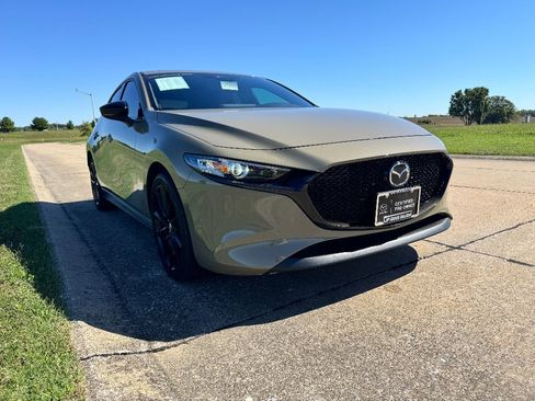 Certified 2025 MAZDA MAZDA3 Carbon image 3