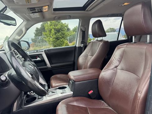 Used 2015 Toyota 4Runner Limited AWD/4WD image 7