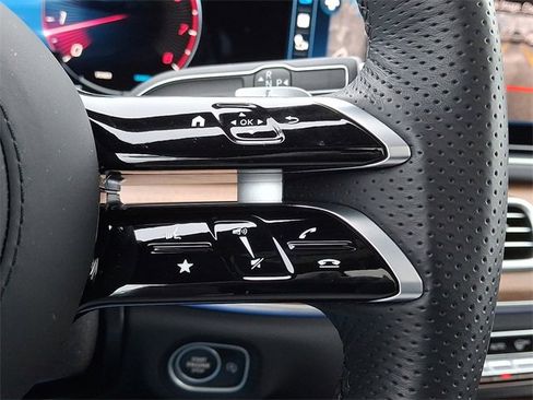 Certified 2025 Mercedes-Benz GLS 450 4MATIC image 25