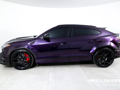 Used 2019 Lamborghini Urus image 5