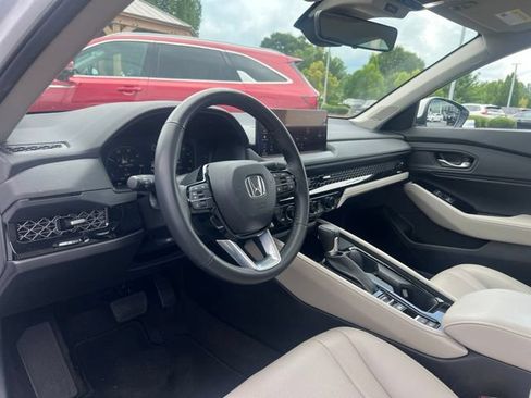 Used 2024 Honda Accord Touring image 13