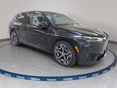 Used 2024 BMW iX xDrive50 w/ Sport Package AWD/4WD image 4