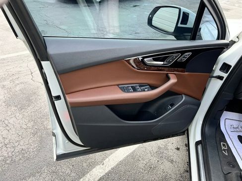 Used 2017 Audi Q7 3.0T Premium Plus w/ Premium Plus Package image 20