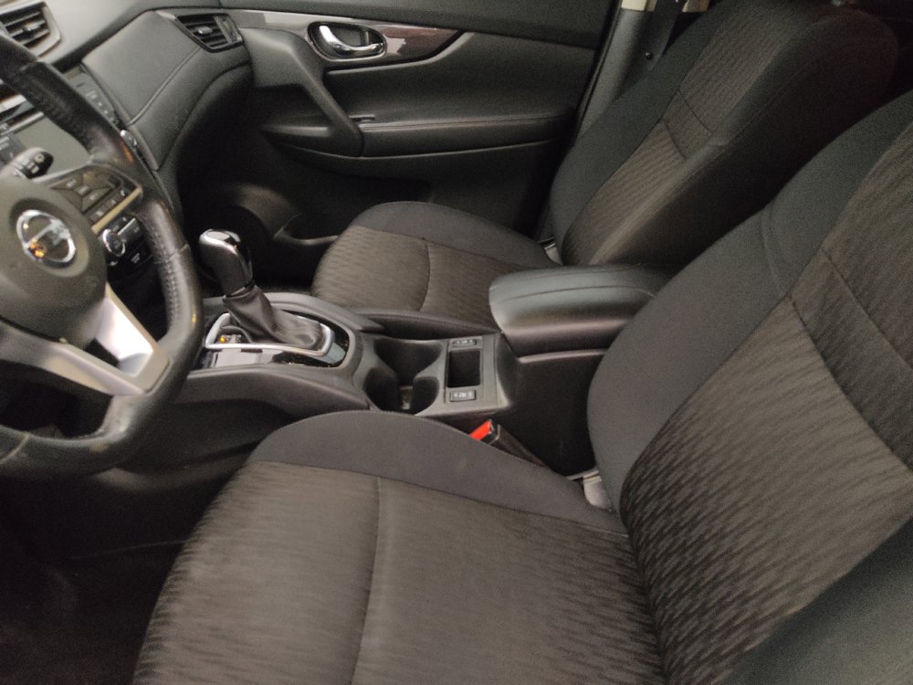 Used 2018 Nissan Rogue SV FWD image 17