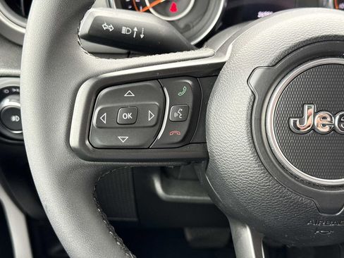 Used 2023 Jeep Wrangler Sport AWD/4WD image 8