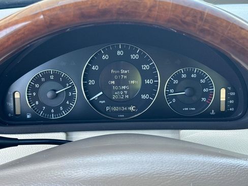 Used 2009 Mercedes-Benz CLK 350 Coupe image 20