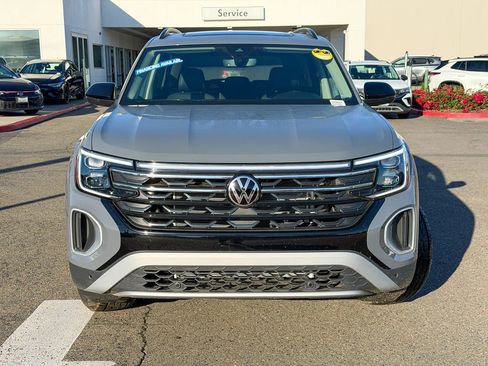 New 2026 Volkswagen Atlas Peak Edition AWD/4WD image 4