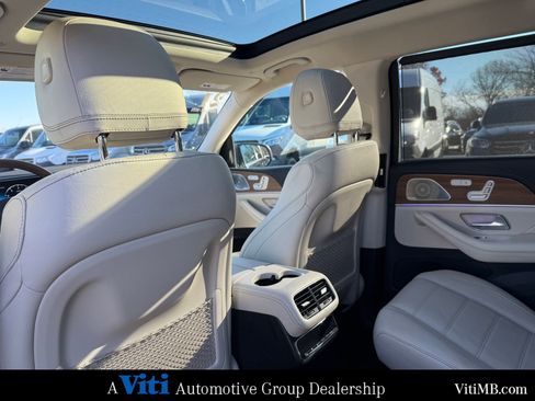 Certified 2021 Mercedes-Benz GLS 450 4MATIC image 21