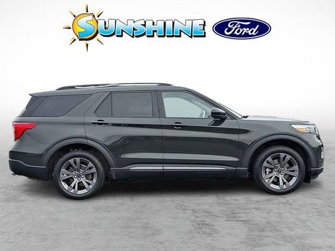 Certified 2022 Ford Explorer XLT w/ Equipment Group 202A AWD/4WD image 7