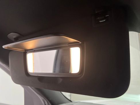 Used 2025 GMC Yukon Denali image 66