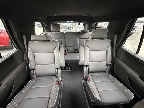 New 2026 GMC Yukon Elevation image 16
