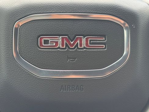 Used 2021 GMC Sierra 1500 AT4 w/ AT4 Premium Package image 12