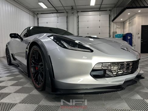 Used 2016 Chevrolet Corvette Z06 w/ 3LZ Preferred Equipment Group image 15