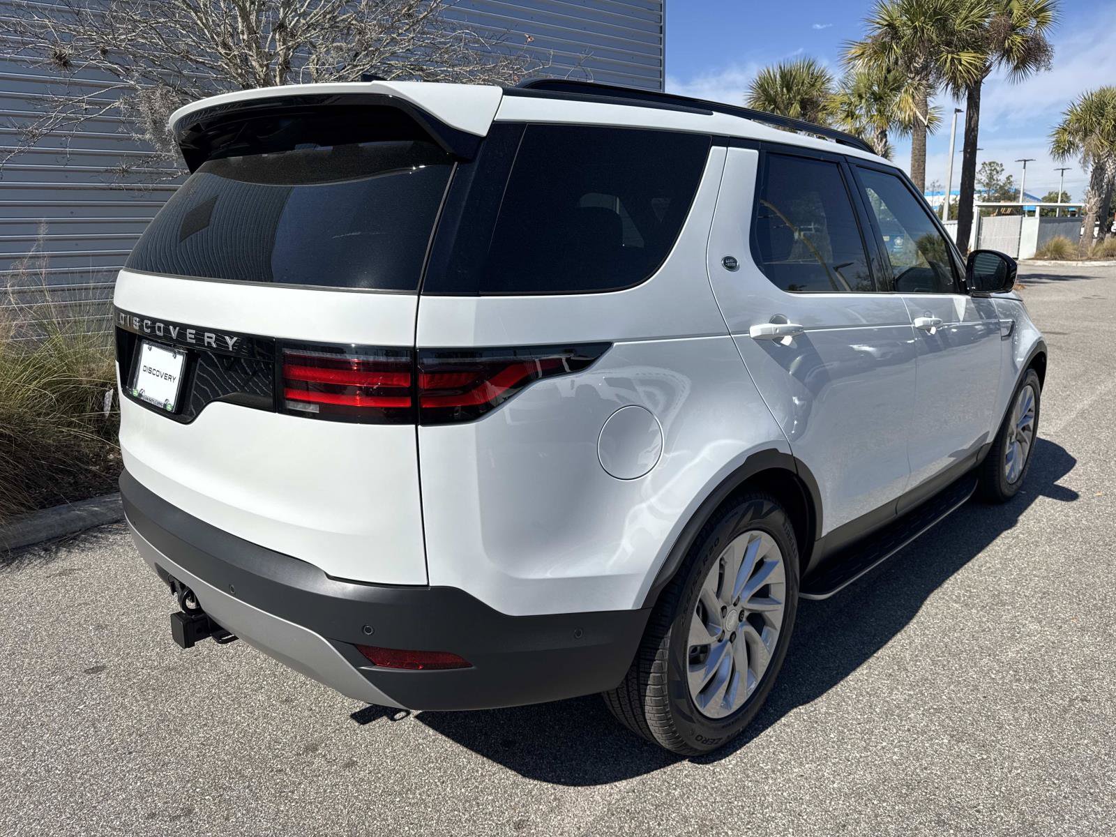 Used 2026 Land Rover Discovery S AWD/4WD image 6