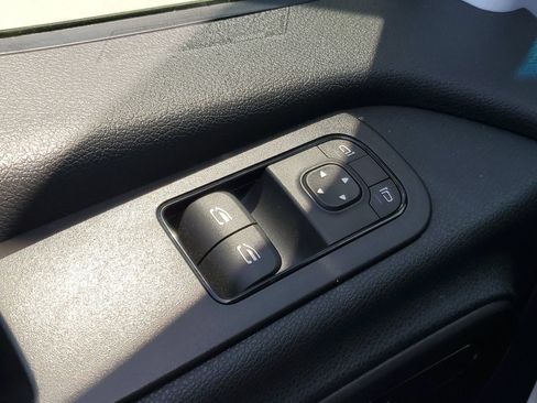 Used 2024 Mercedes-Benz Sprinter 2500 image 15