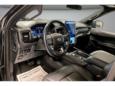 Used 2024 Ford Expedition Platinum AWD/4WD image 16
