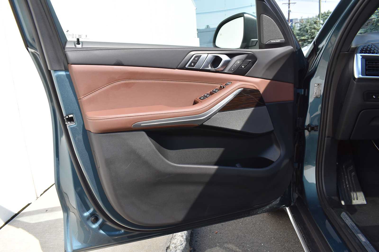 Used 2026 BMW X5 xDrive40i AWD/4WD image 23