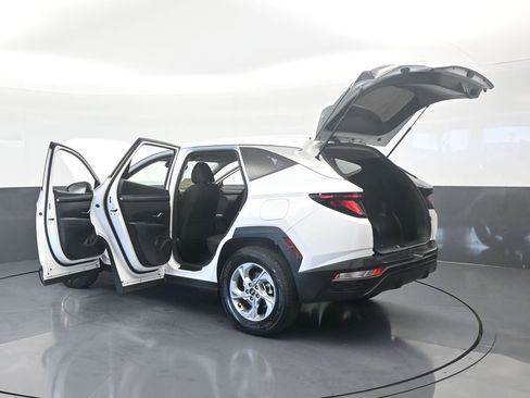 Used 2023 Hyundai Tucson SE image 67