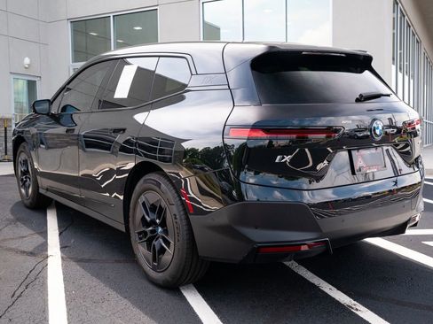 Used 2023 BMW iX xDrive50 w/ Convenience Package AWD/4WD image 18