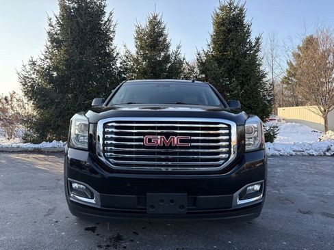 Used 2018 GMC Yukon SLT w/ Premium Edition image 12