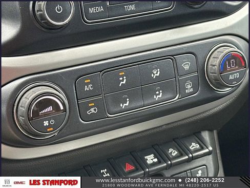 Used 2018 Chevrolet Colorado ZR2 image 30