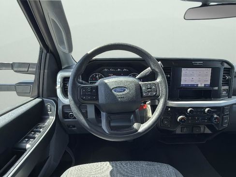 Used 2025 Ford F350 XLT image 13