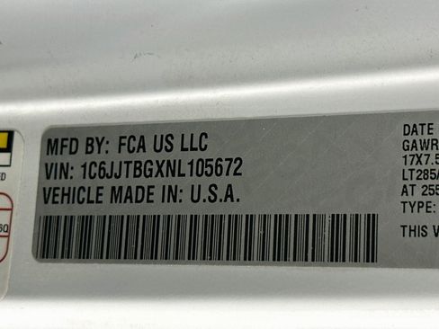 Used 2022 Jeep Gladiator Rubicon w/ Cold Weather Group AWD/4WD image 12