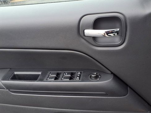 Used 2017 Jeep Patriot Sport w/ Power Value Group image 16