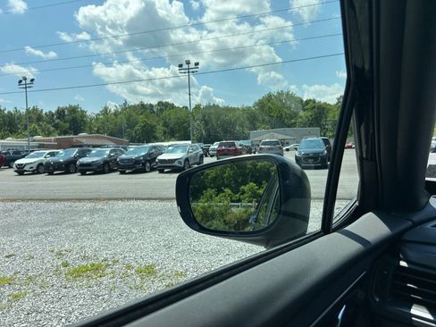 New 2025 Subaru Forester Limited image 10