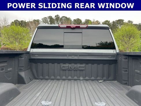 Used 2025 GMC Sierra 2500 Denali Ultimate image 15