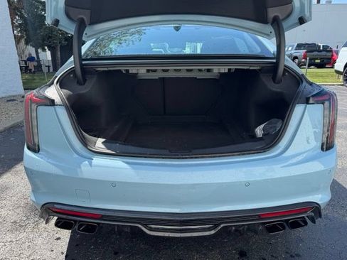 Used 2026 Cadillac CT5 V Blackwing w/ Carbon Fiber 2 Package RWD image 7