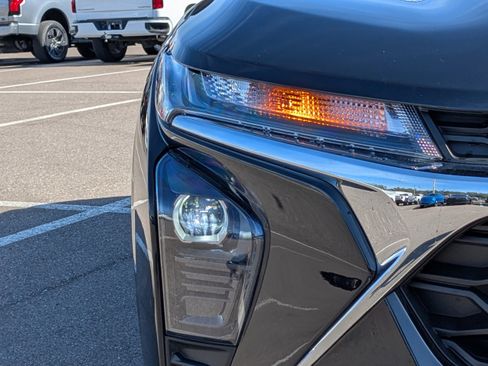 Used 2024 Chevrolet Trax LS w/ LS Convenience Package image 9