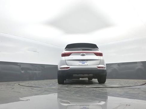 Used 2019 Kia Sportage EX image 36