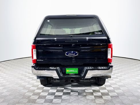 Used 2017 Ford F250 XLT w/ Snow Plow Prep Package image 8