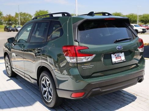 Certified 2023 Subaru Forester Premium AWD/4WD image 3