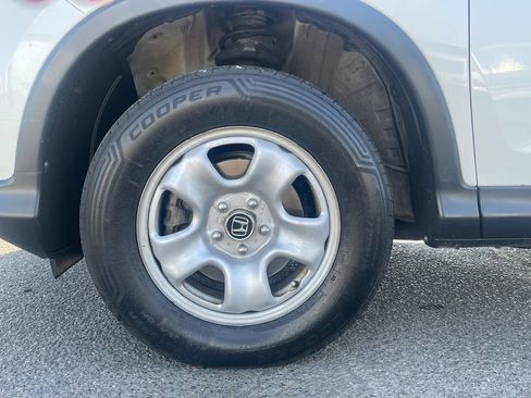 Used 2015 Honda CR-V LX image 10