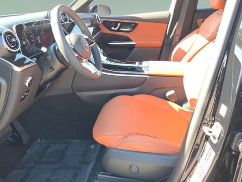 New 2026 Mercedes-Benz GLC 300 image 28