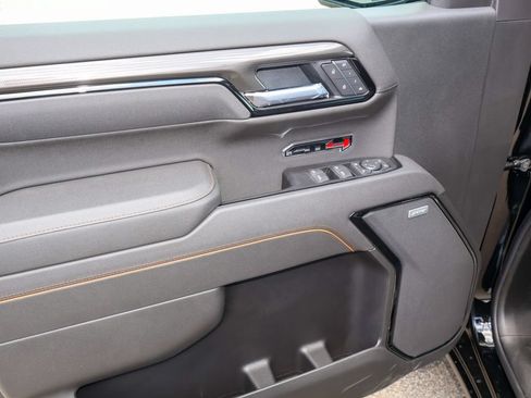 New 2026 GMC Sierra 1500 AT4 w/ AT4 Premium Package AWD/4WD image 9