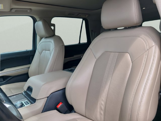 Used 2024 Ford Expedition Max Limited AWD/4WD image 19