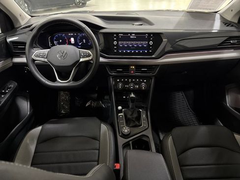 Certified 2024 Volkswagen Taos SEL AWD/4WD image 25